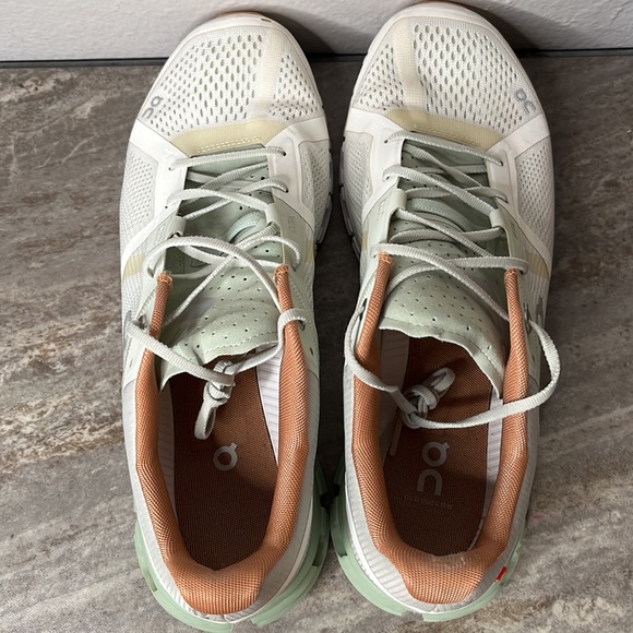 ON-Running W’s Cloudflow Running Shoe size 10.5 - Picture 9 of 11